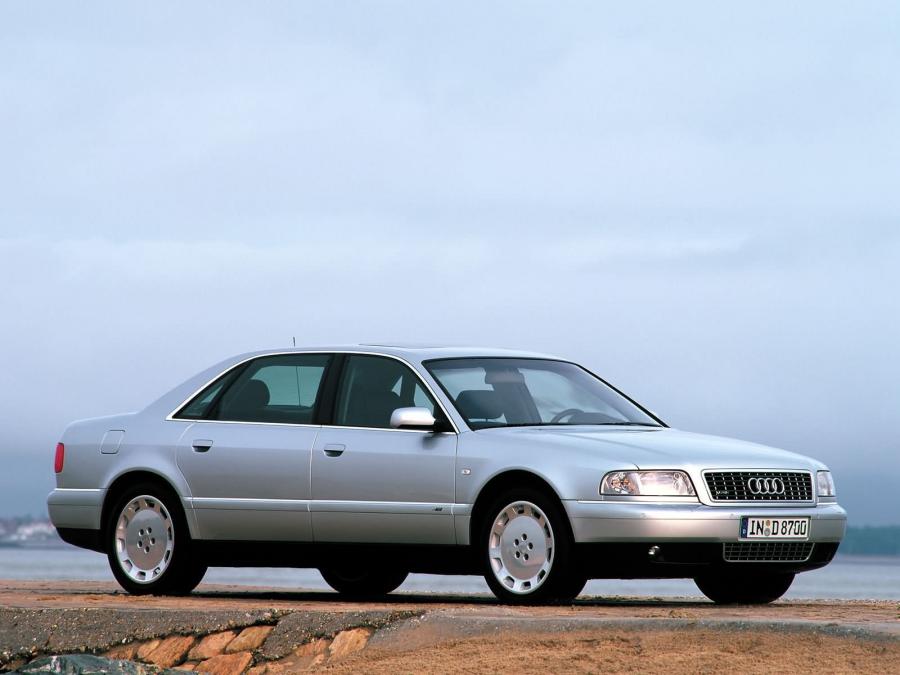  Audi A8 L 6.0 Quattro (D2) 2001 года  (фото 24 из 27)